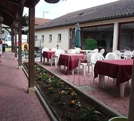 Logis La Venise Verte Hotel 3*